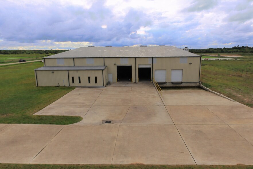 More Photos Of 34294 Sunset Ln, Brookshire Warehouse For Sale