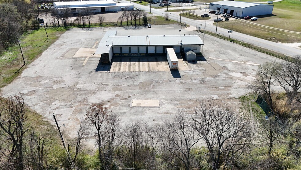 More Photos Of 3230 Clay Ave, Waco Industrial For Sale