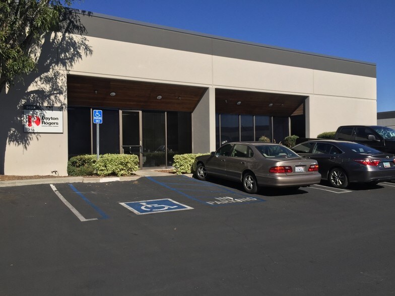 More Photos Of 9420 Lurline Ave, Chatsworth Unknown For Lease