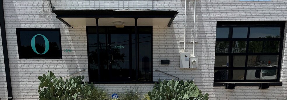 More Photos Of 1341 Conant St, Dallas Showroom For Lease