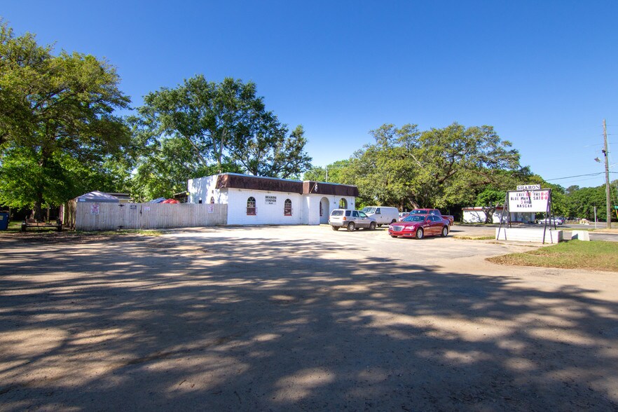 4895 LILLIAN HWY  