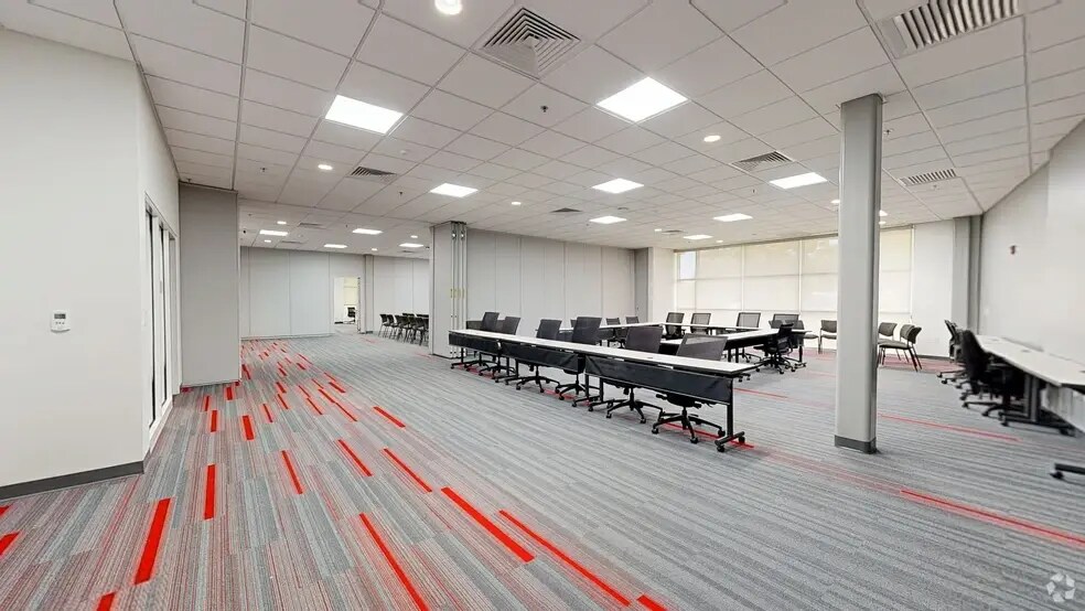 More Photos Of 11601 Research Cir, Alachua Office For Sale