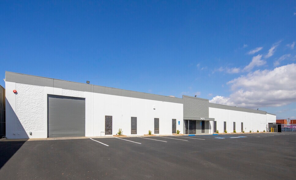 More Photos Of 2473 E Rancho Del Amo Pl, Compton Manufacturing For Sale