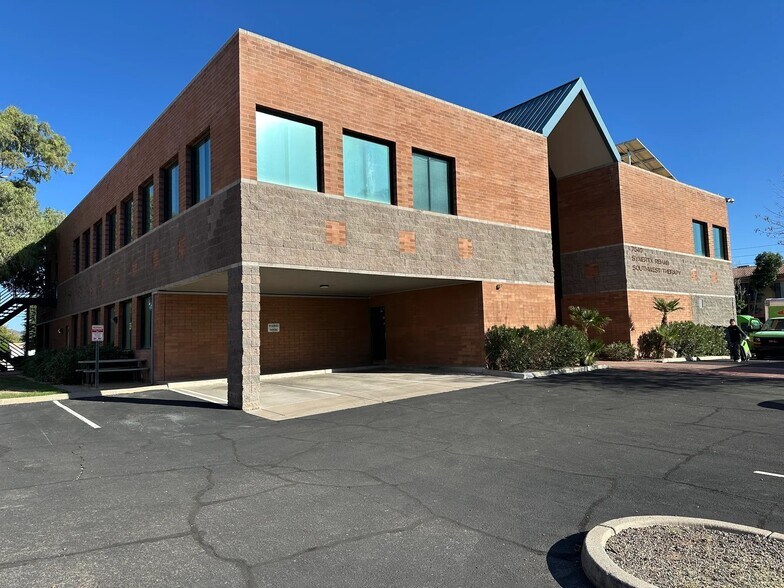 More Photos Of 7540 N 19th Ave, Phoenix Office For Sale