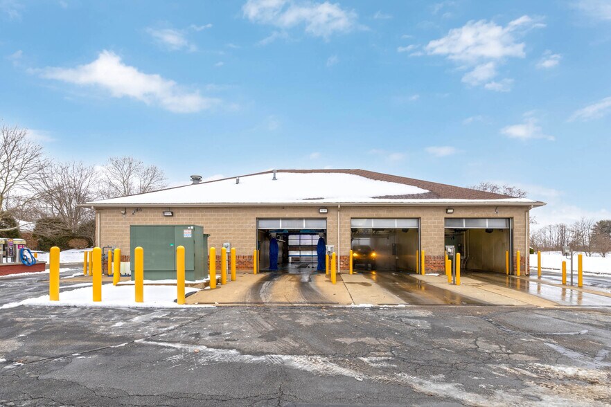 More Photos Of 732 Corylus Dr, Pataskala Carwash For Sale