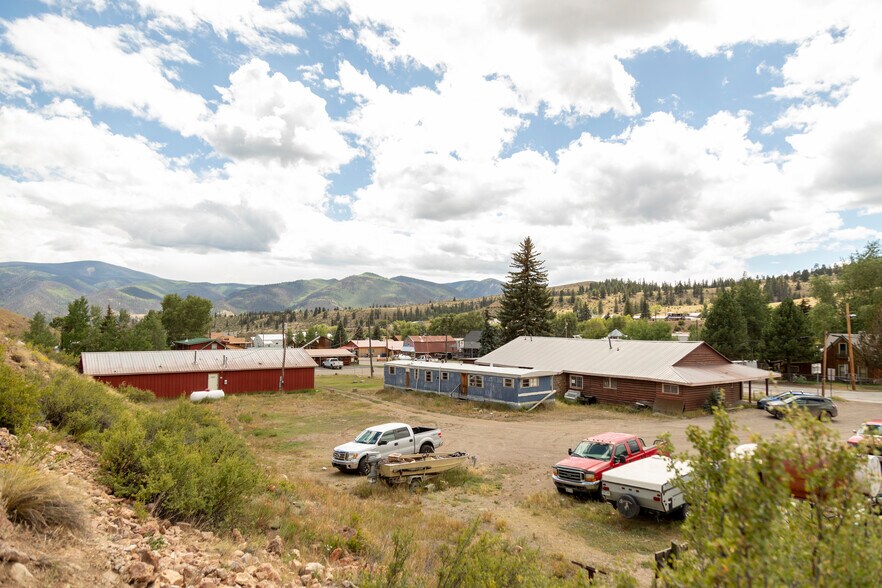More Photos Of 704 La Garita St, Creede Restaurant For Sale
