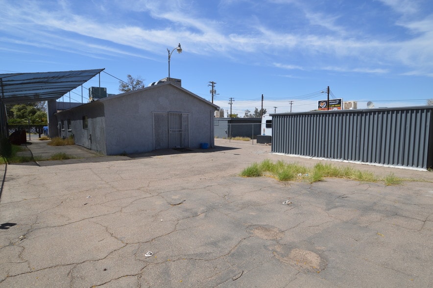 More Photos Of 1026 N Columbus Blvd, Tucson Light Manufacturing For Sale