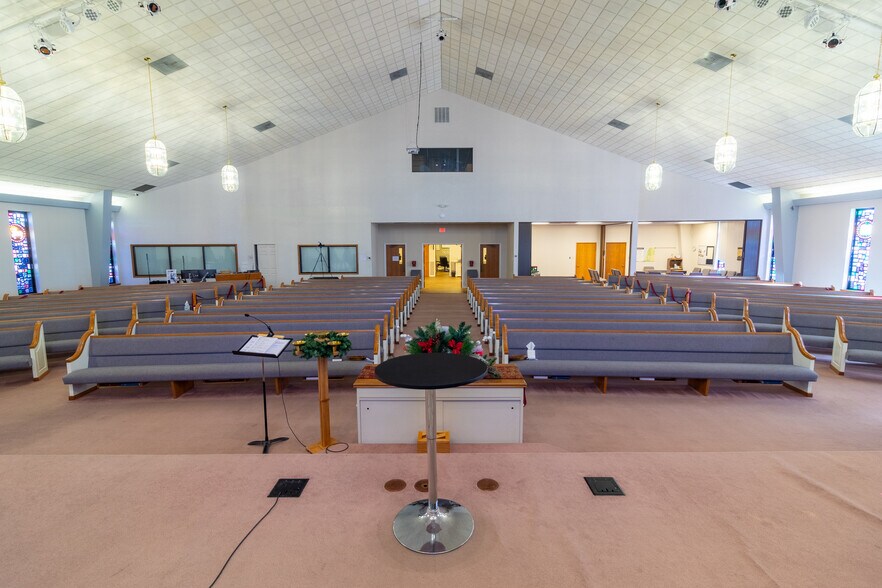 More Photos Of 906 Trimmier Rd, Killeen Religious Facility For Sale