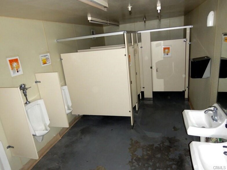 More Photos Of 2777 N Highway 59, Merced Manufacturing For Lease