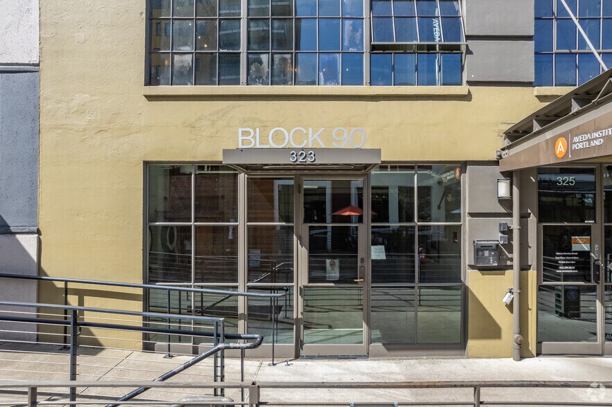 More Photos Of 1322-1336 NW Flanders St, Portland Office For Lease