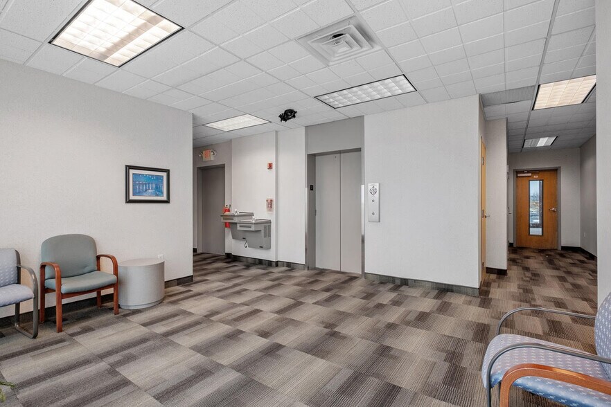 More Photos Of 2627 E Beltline Ave SE, Grand Rapids Medical For Lease