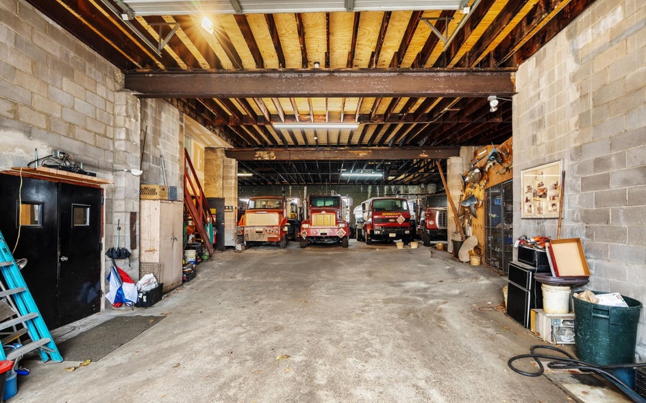 More Photos Of 26 Little St, Matawan Flex For Sale