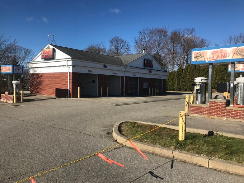 Primary Photo Of 131 Boston Post Rd, Waterford Unknown For Lease