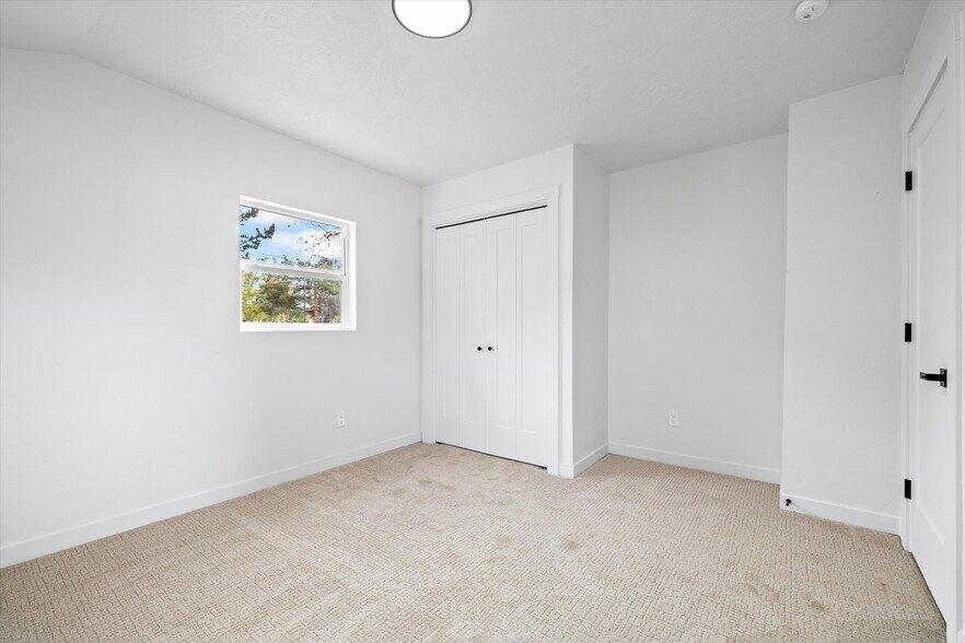 More Photos Of 4518 W Emerald St, Boise Specialty For Sale