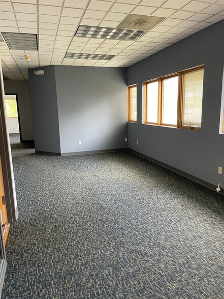 More Photos Of 1735 Central Ave, Albany Office For Sale