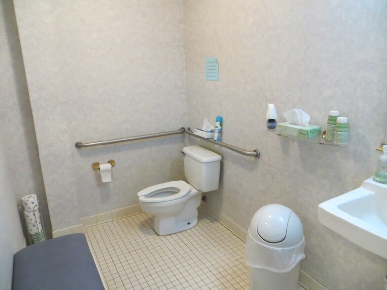 More Photos Of 222 Schanck Rd, Freehold Medical For Lease