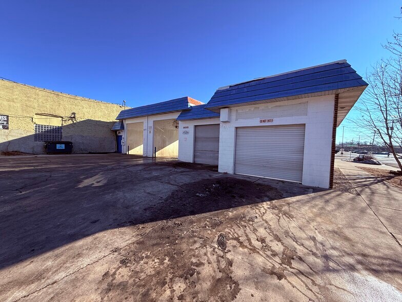 More Photos Of 467 S Washington Ave, Kankakee Carwash For Sale