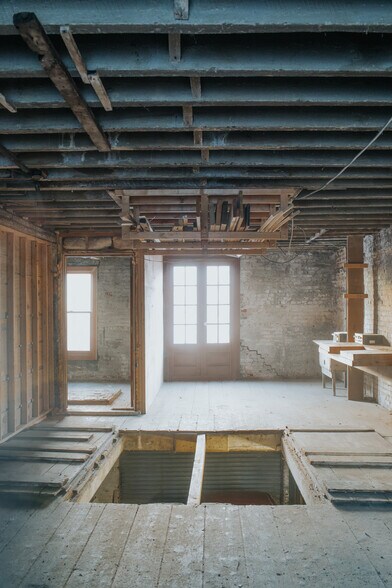 More Photos Of 32 Chambers St, Newburgh Light Manufacturing For Sale