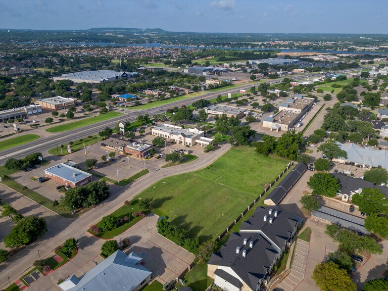 More Photos Of 1100 Crawford Ave, Granbury Land For Sale