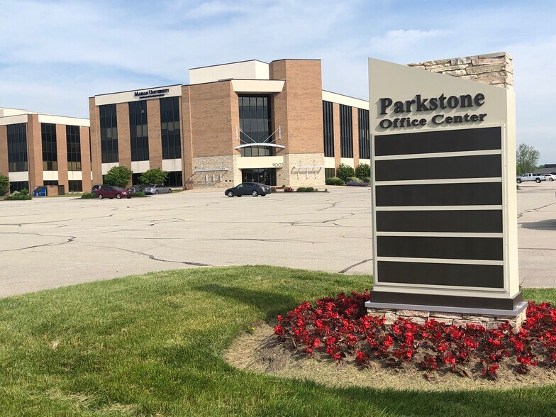 More Photos Of 9100 Purdue Rd, Indianapolis Office For Lease