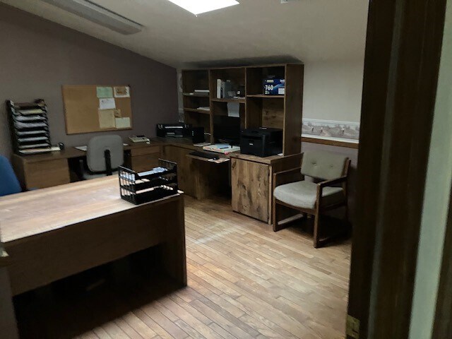 More Photos Of 1505 Elkhart Rd, Goshen Freestanding For Sale