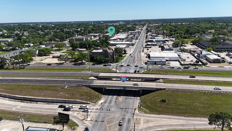 More Photos Of 3502 Patrick St, Lake Charles Flex For Sale