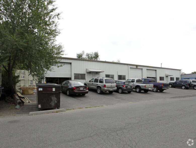 More Photos Of 2318 S Delaware St, Denver Warehouse For Sale