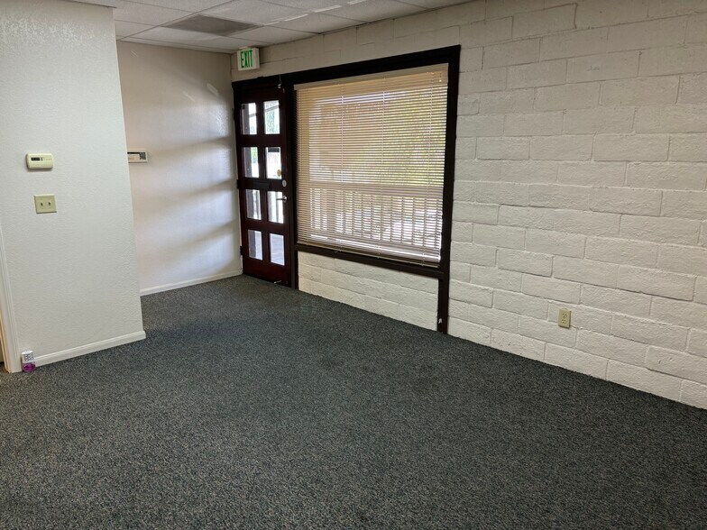 More Photos Of 23470 Olive Wood Plaza Dr, Moreno Valley Office Residential For Lease