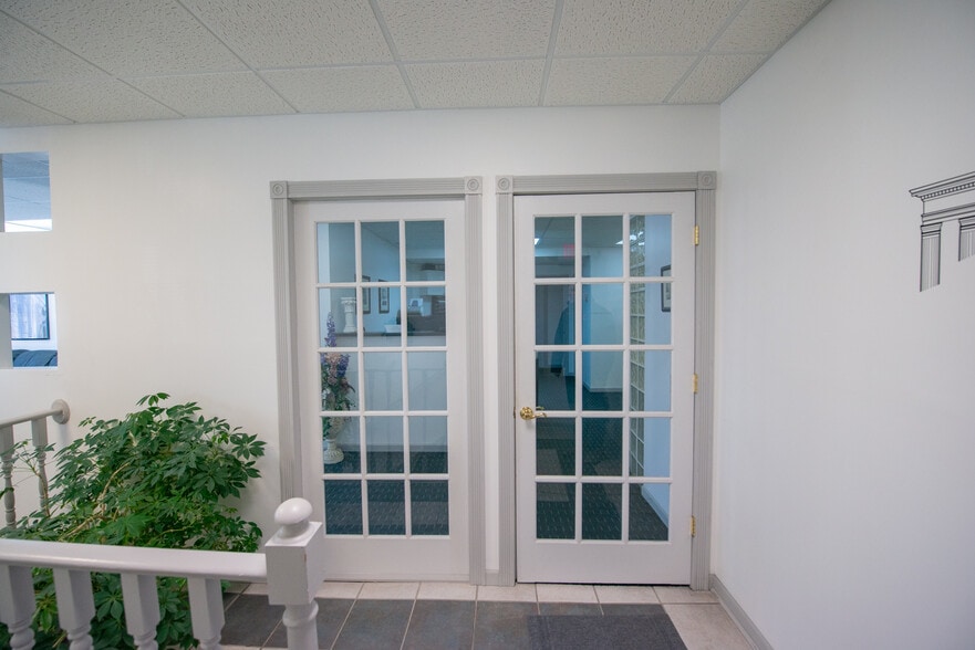 More Photos Of 6 Morgan, Valparaiso Office For Lease