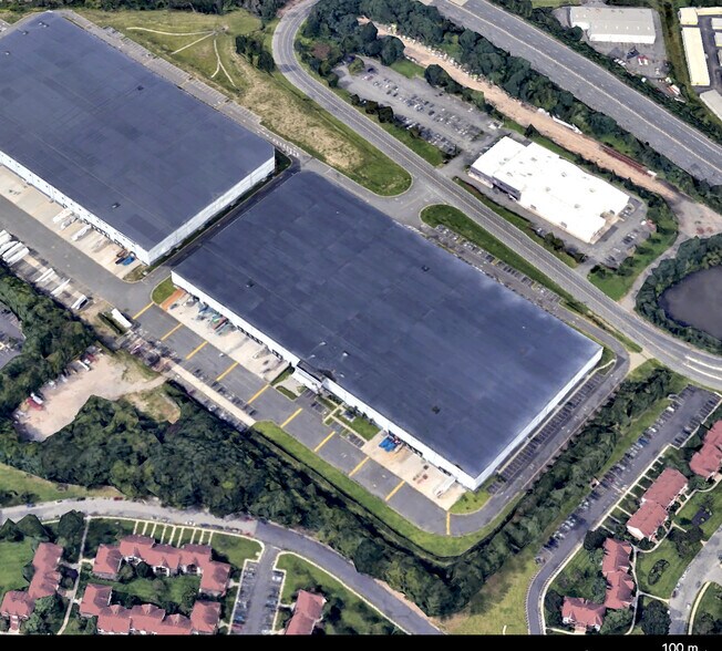 More Photos Of 1600 Livingston Ave, North Brunswick Distribution For Lease