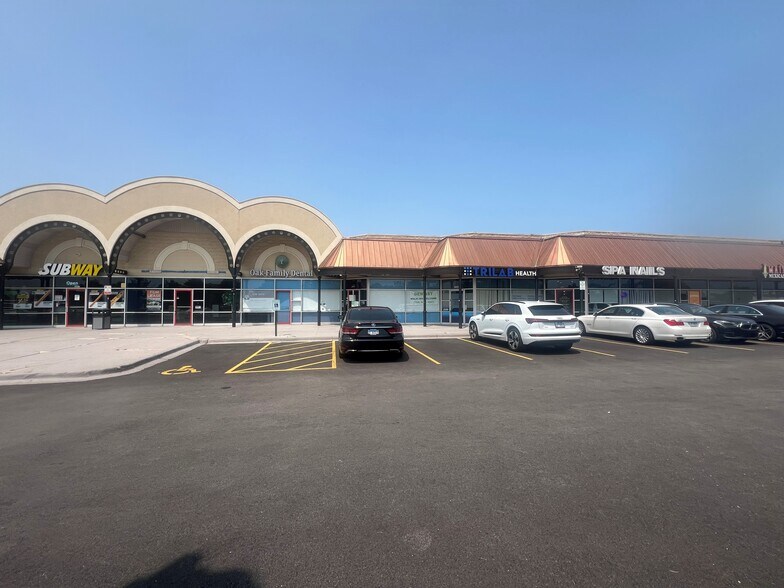 More Photos Of 6040-6080 159th St, Oak Forest General Retail For Lease