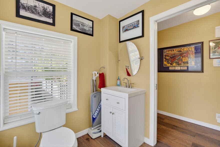 More Photos Of 805 N Wheeler St, Plant City Hospitality For Sale