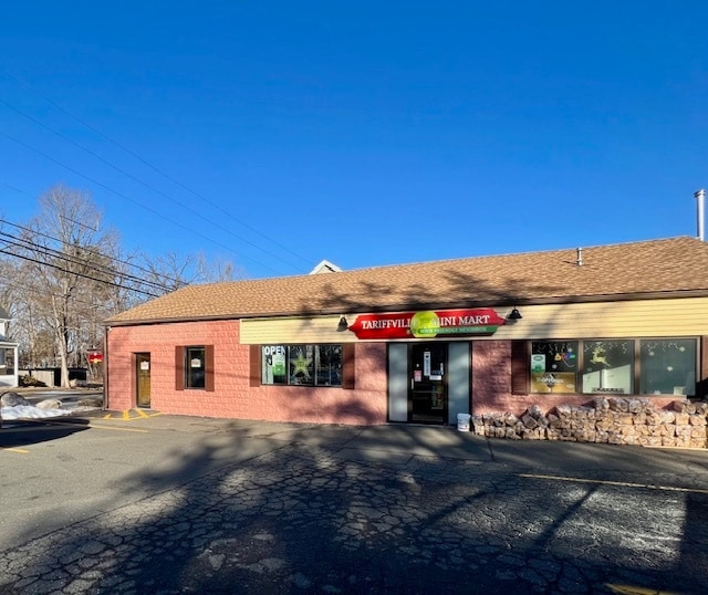 More Photos Of 2 Center St, Tariffville Freestanding For Sale