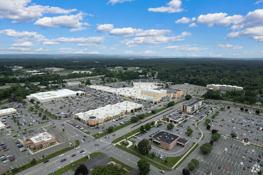 More Photos Of 22 Clifton Country Rd, Clifton Park Unknown For Lease