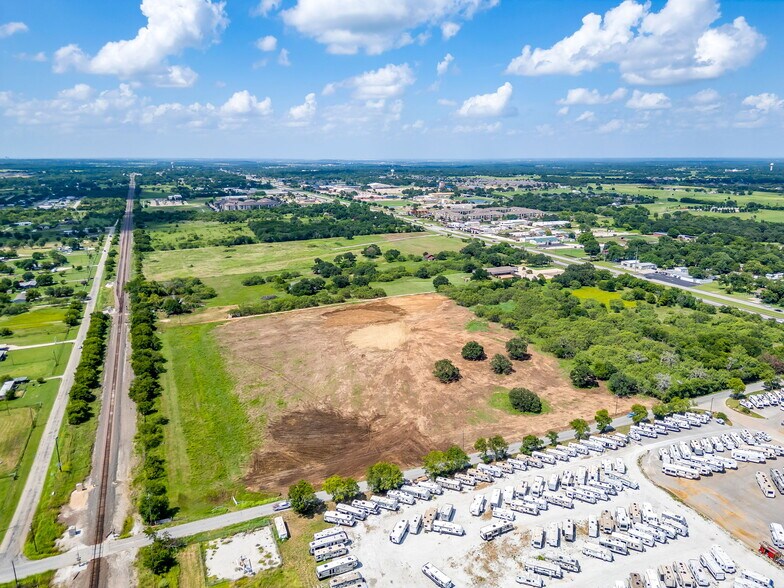 More Photos Of 200 Indian Hills Rd, Joshua Land For Sale