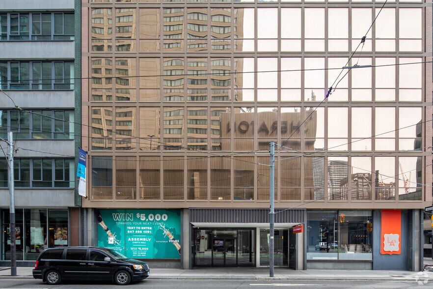 More Photos Of 121 Richmond St W, Toronto Office For Lease