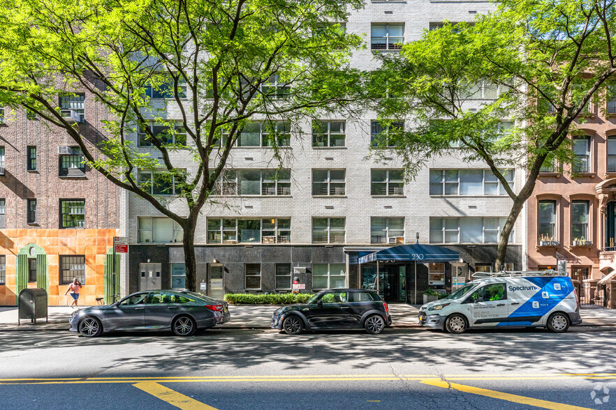 Primary Photo Of 230 E 79th St, New York Apartments For Sale