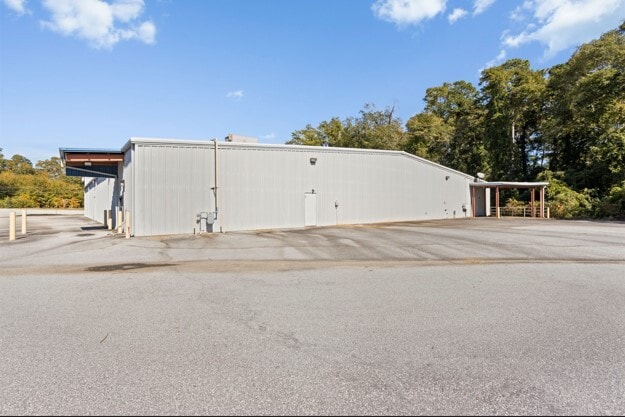 More Photos Of 518 E Greer St, Honea Path Freestanding For Lease