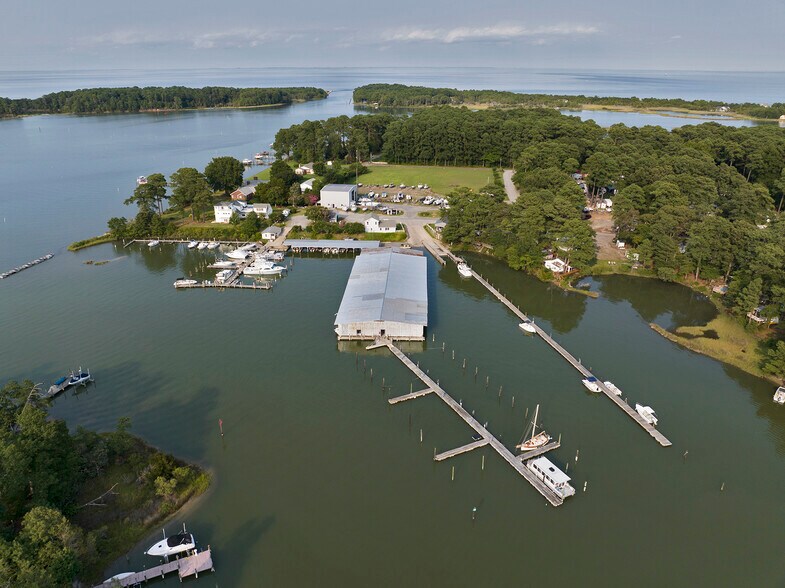 More Photos Of 989 Smith Point Rd, Reedville Marina For Sale