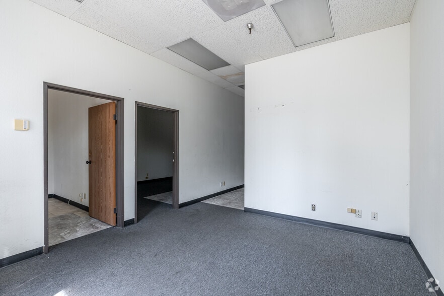 More Photos Of 5405 Arrow Hwy, Montclair Unknown For Lease