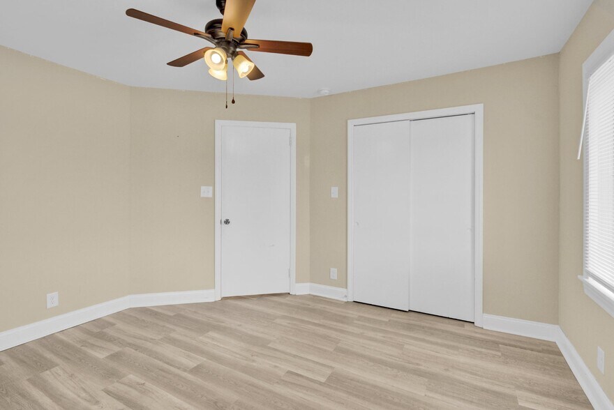 More Photos Of 920 Oakridge Farm Hwy, Mooresville Land For Sale