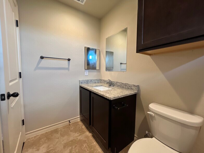 More Photos Of 6407 Luglio Ln, San Antonio Apartments For Sale