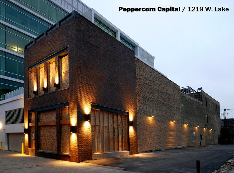 More Photos Of 1219 W Lake St, Chicago Storefront Retail Office For Sale
