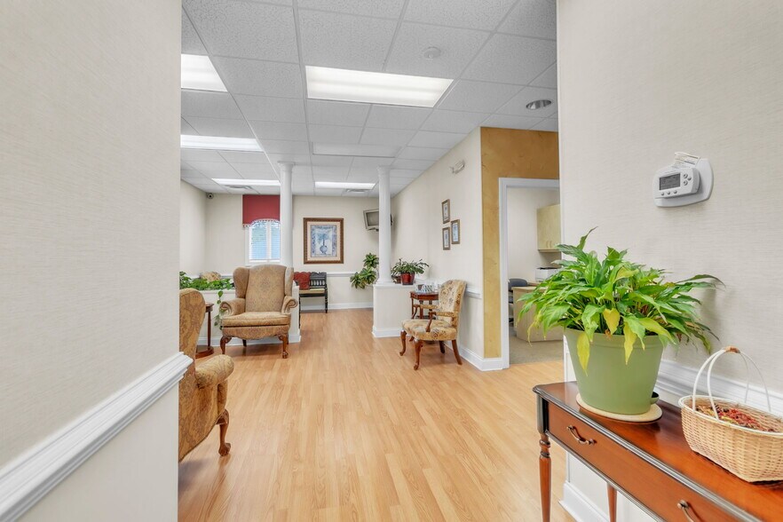 More Photos Of 2035 Valleygate Dr, Fayetteville Medical For Sale