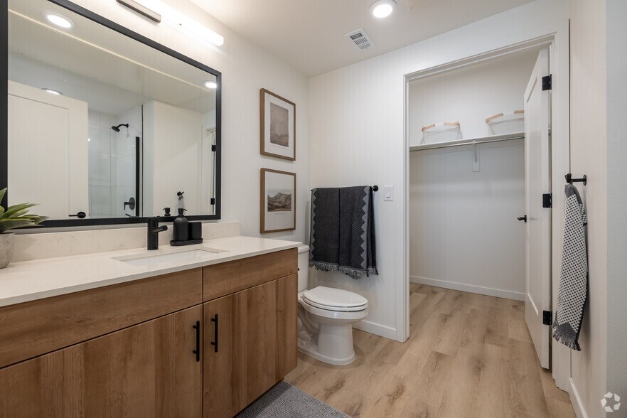 More Photos Of 12150 E Dartmouth Ave, Aurora Apartments For Lease