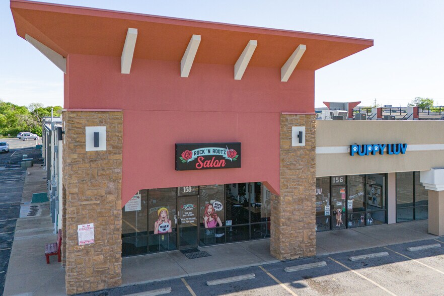 More Photos Of 100 College Park Dr, Weatherford Unknown For Lease