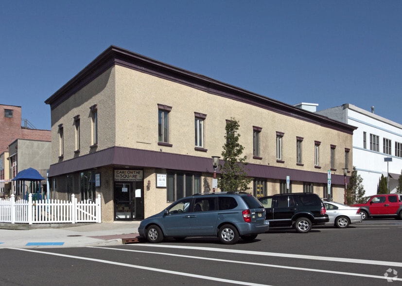 Primary Photo Of 601 Lake Ave, Asbury Park Office Residential For Lease
