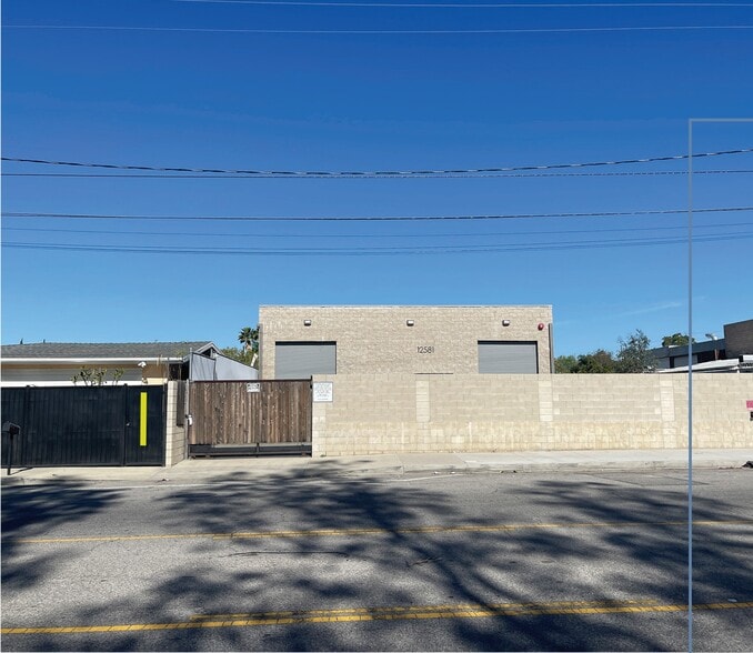 More Photos Of 12581 Branford St, Pacoima Manufacturing For Sale