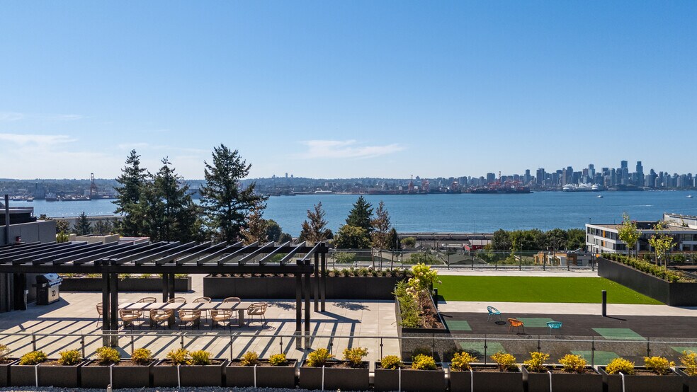 More Photos Of 422 3rd St E, North Vancouver Apartments For Lease