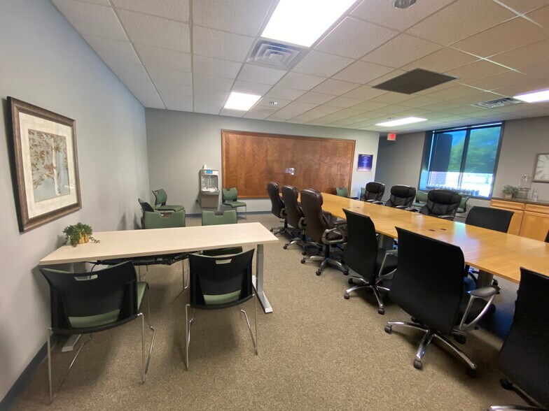 More Photos Of 800 E King St, York Office For Lease